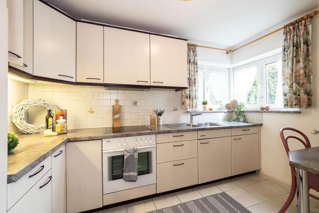 Ferienwohnung Julija Riedheim 希尔金根 外观 照片