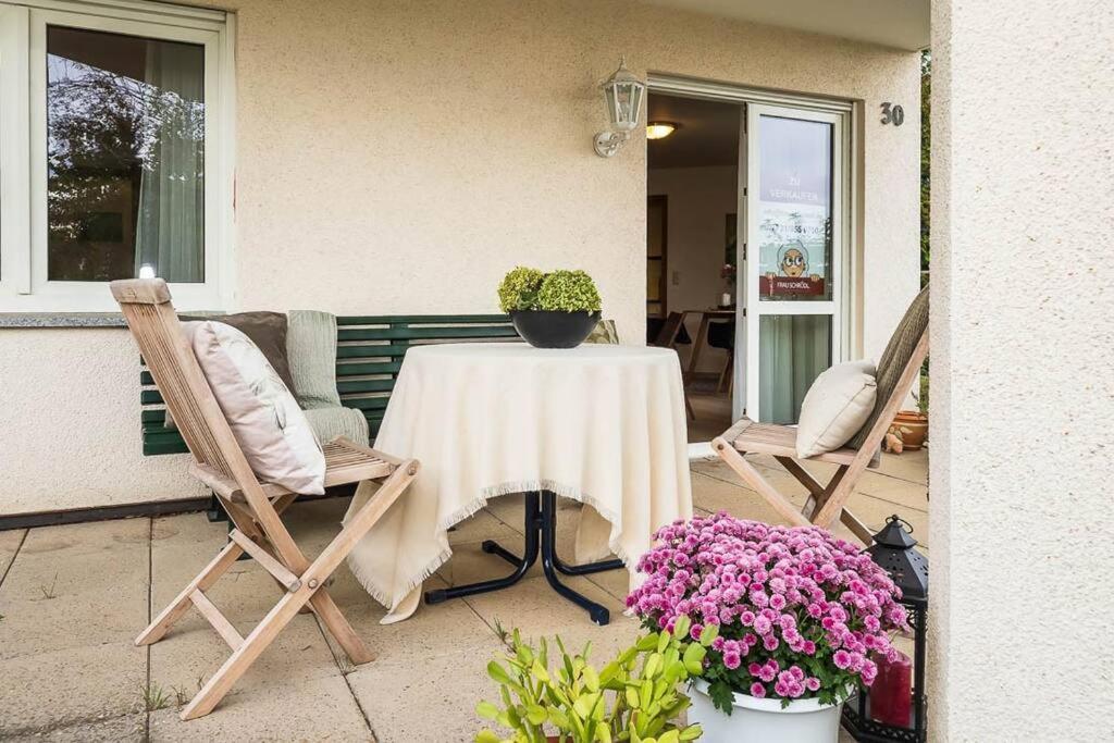 Ferienwohnung Julija Riedheim 希尔金根 外观 照片